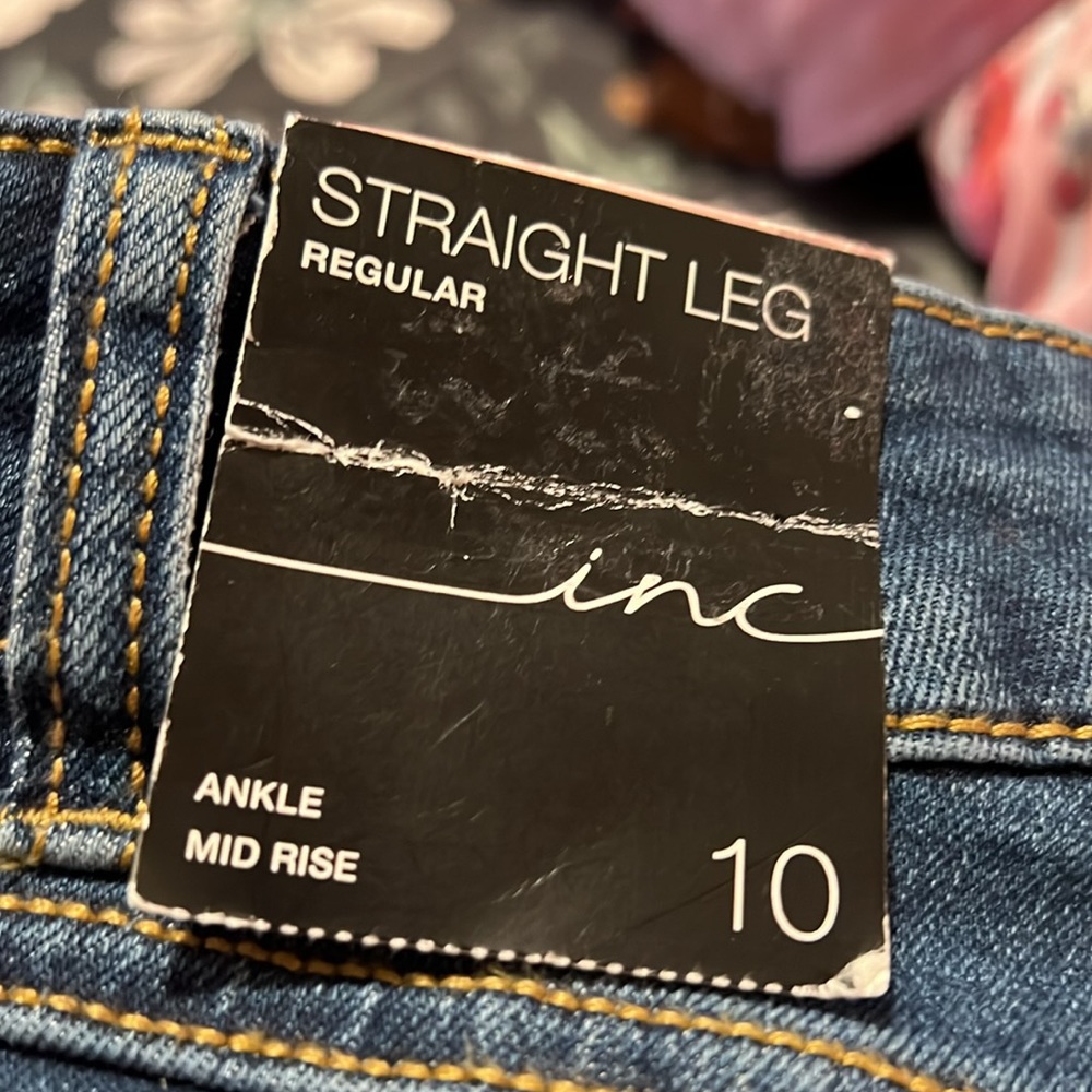 INC Jean - Picture 4 of 4